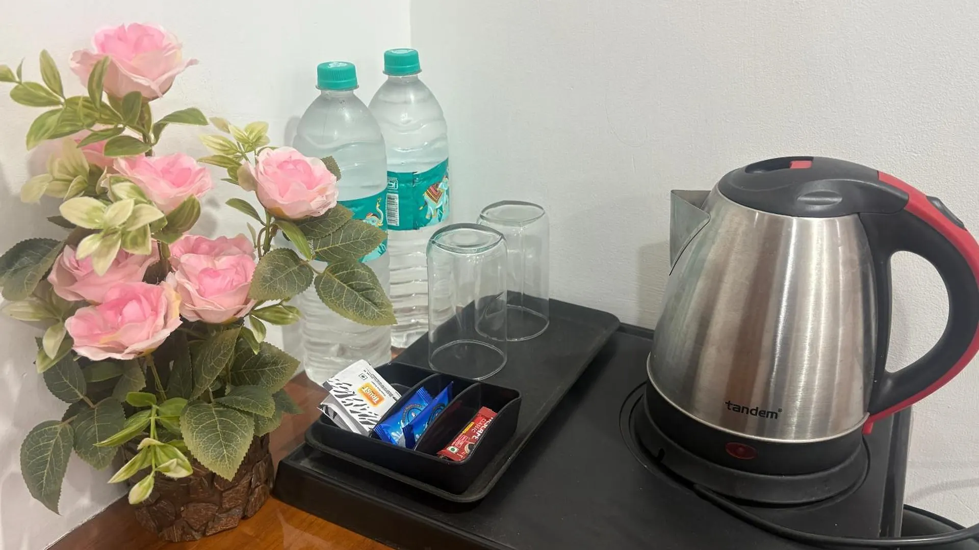 Hotel Jip Breezy Heights New Delhi India